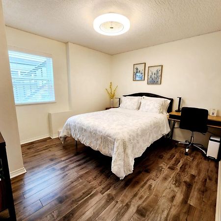 Adorable 1- Bedroom Suite In Langford Виктория Экстерьер фото